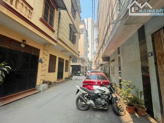 Hiếm! Nhà phân lô ô tô tránh, đỗ ngày đêm Ngô Thì Nhậm, Hà Cầu – 40m2, 4 tầng, 11.2 tỷ!