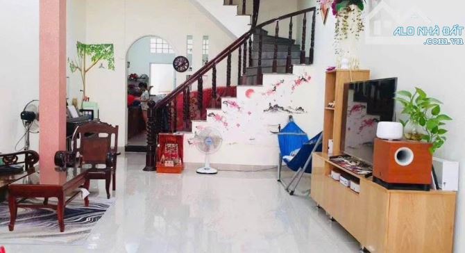Cần Bán Nhà 1 Trệt 1 Lầu Đường Nội Bộ Hoàng Văn Thụ 88.7M2 (4.9x18) - Giá: 8Tỷ700Triệu BL