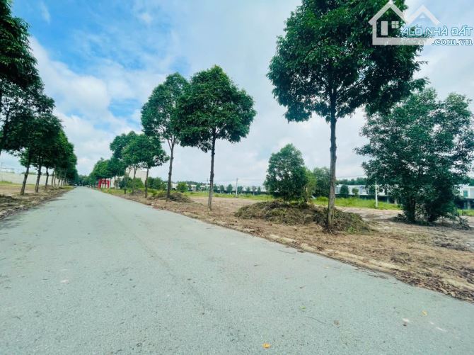 🏠 “Đừng chờ tới khi giá đất tăng – giờ là lúc sở hữu mái ấm cho riêng bạn.”