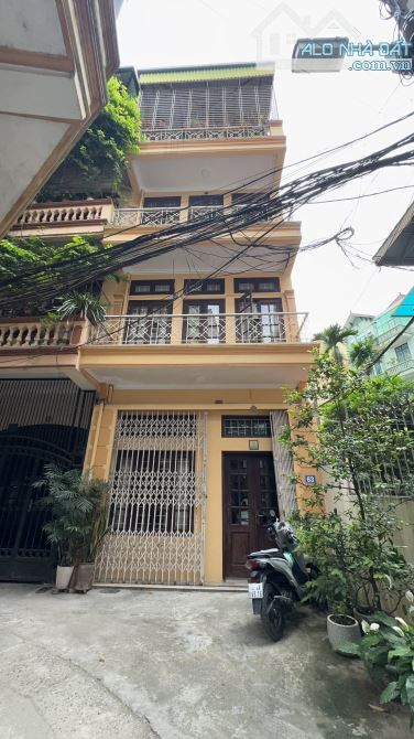 Bán gấp nhad PL Nguyễn Văn Huýen Cầu Giấy gần phố ngõ thông oto KD 60m x4t nhỉnh 21 tỷ TL.