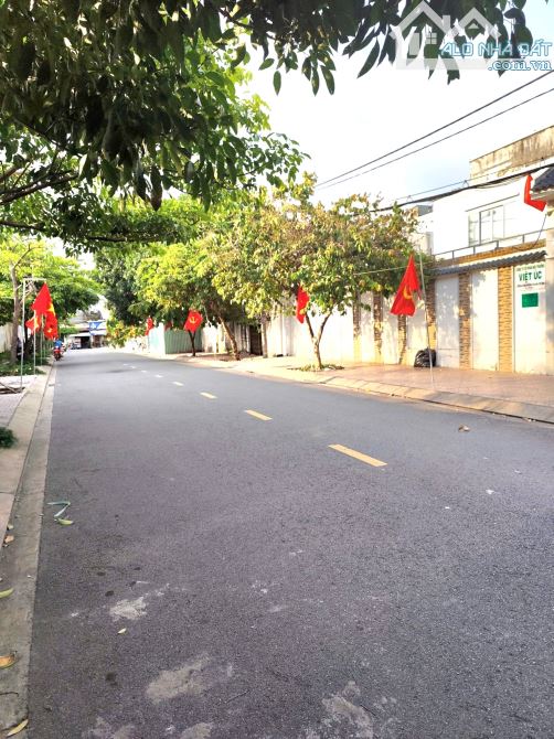 Bán Nhà Giá Rẻ, Mặt Tiền Đường KD, Phường 6, Tân Bình, 102m2, 4x 25m, Chỉ 17 Tỷ 9
