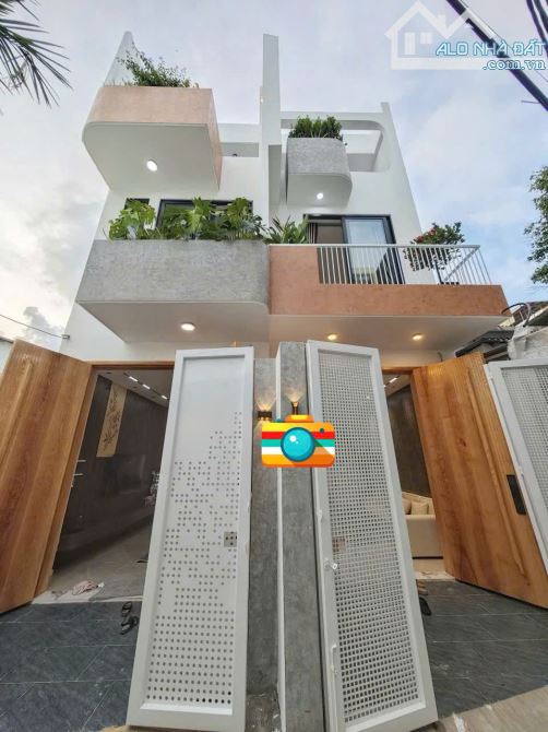 BÁN NHÀ MỚI FULL NỘI THẤT , DỌN VÀO Ở NGAY  K3M DŨNG SĨ THANH KHÊ