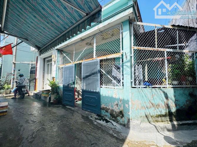 P. Linh Đông, ngay THLĐ, Tô Ngọc Vân bán gấp nhà 50 m2 2T chỉ 3.45 tỷ.
