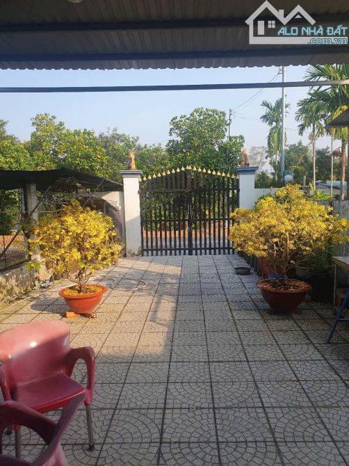 Bán nhà 1 trệt 1 lầu đường xe ô tô thoải mái ở An Thạnh, Thuận An. Gần Cầu Trắng đi vào 80