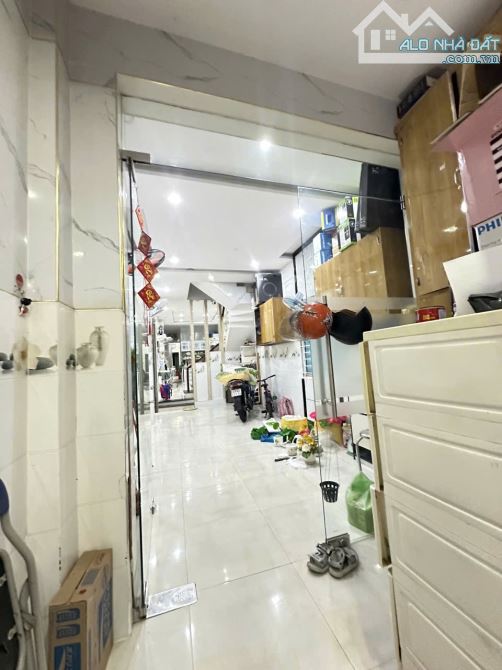 NHÀ 2 TẦNG DT 81M2- KIỆT 7M ĐẶNG THÙY TRÂM- HẢI CHÂU- ĐÀ NẴNG- CHỈ 5.9T.Ỷ.