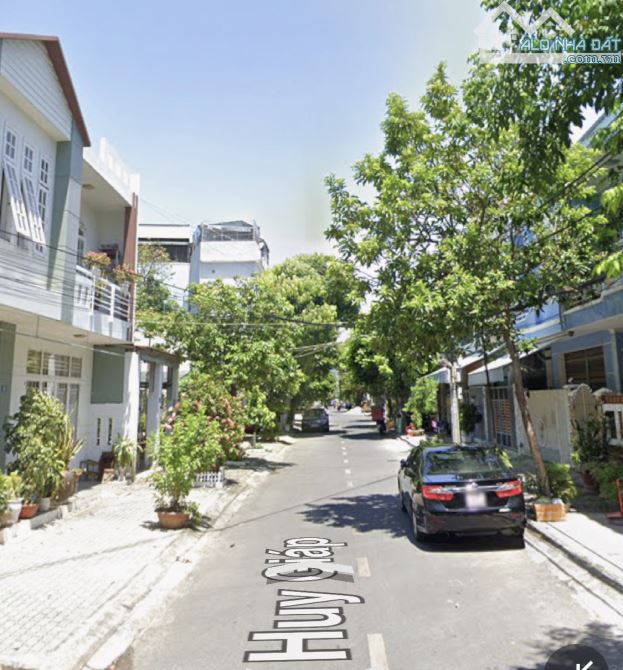 BÁN ĐẤT TẶNG DÃY TRỌ HÀ HUY GIÁP - GẦN ĐH NGOẠI NGỮ - 95m2 - CHO THUÊ 9TRIEU - 4.xTY .