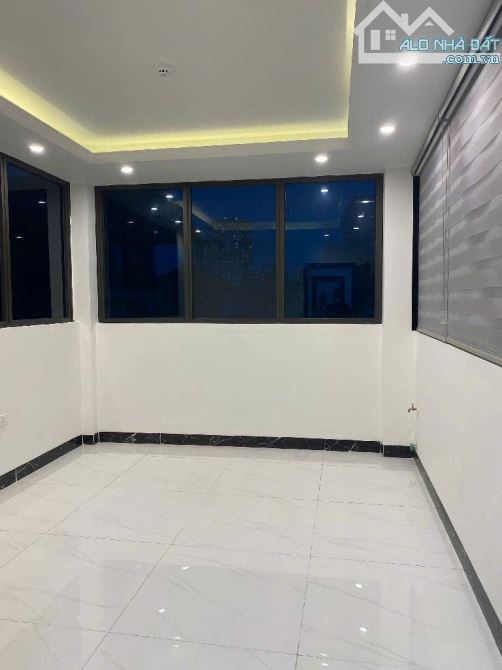 SIÊU PHẨM SÁT PHỐ TÔ HIỆU HÀ ĐÔNG - NHÀ 5 TẦNG THANG MÁY MỚI TINH FULL NỘI THẤT CAO CẤP