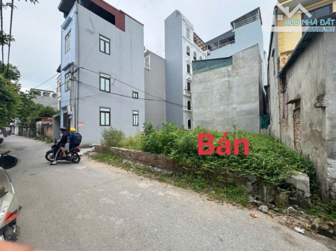 Gia đình cần bán 60m2 đất thổ cư sau Trường tiểu học phúc Lợi - 1