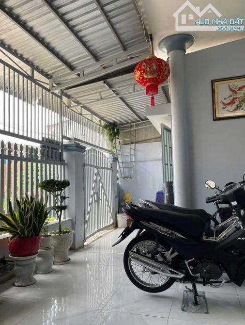 BÁN NHANH CĂN NHÀ CẤP 4 1/AN DƯƠNG VƯƠNG 90M2 GIÁ 1TỶ050 CÒN TL