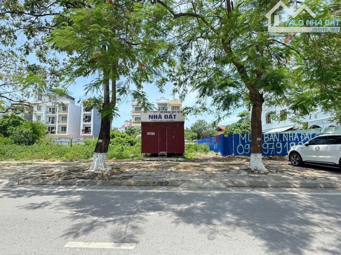 Cho thuê 360m2 đất mặt đường Lê Hồng Phong, vị trí đẹp Kinh Doanh, mở nhà hàng cực đẹp