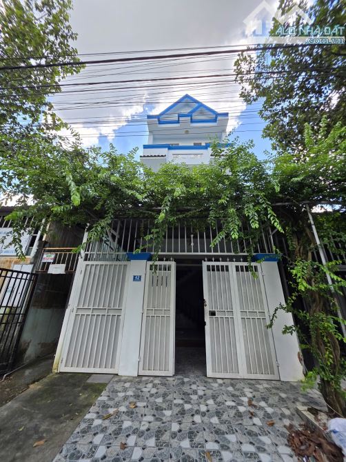 Bán nhà 99,4m2 trệt 2lầu 4ty2 TL  5x20m KDC Biconsi p.Tân Bình Tp.Dĩ An