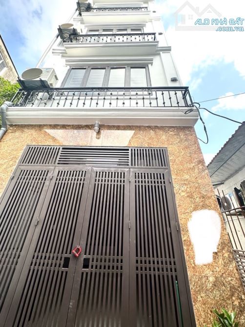 🏠 BÁN NHÀ PHỐ NGUYỄN KHOÁI – TẶNG NỘI THẤT- NHÀ MỚI- 37M² – 5 TẦNG – GIÁ 6.8 TỶ