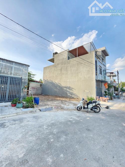 Bán đất  101.2m2 4ty5 TL TĐC Tân Đông Hiệp Gần Ngã Ba Cây Điệp P.Tân Đông Hiệp