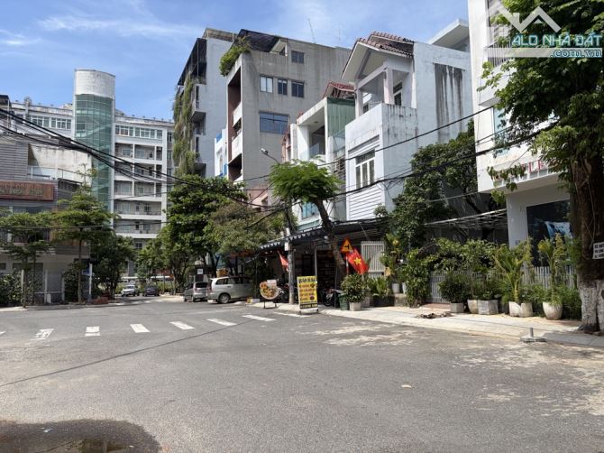 🎉🎉Bán góc 2 mặt tiền Tạ Mỹ Duật và An Nhơn 4 147,5m2 nhà 9,9m có nhà hơi cũ đoạn này d