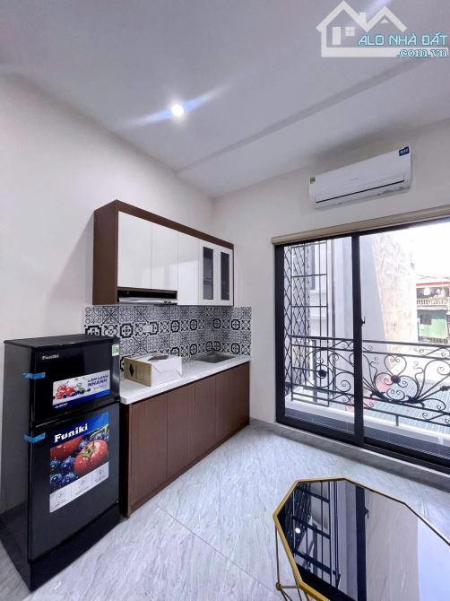 Toà CHDV Nguyễn Trãi, 80m2*7T, MT 5M, 18 phòng KK, ngõ ô tô tránh, đủ PCCC, lãi 7%/năm!