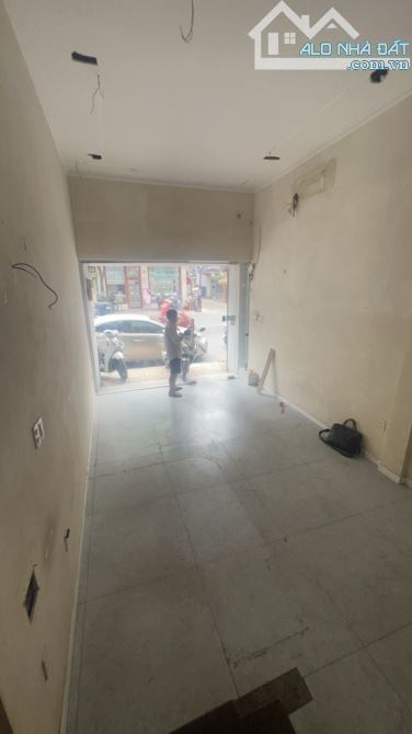 MẶT TIÊN KINH DOANH VÕ VĂN TẦN - 3 TẦNG- P. BÀN CỜ -Q.3- DT: 32M2- 27 TỶ
