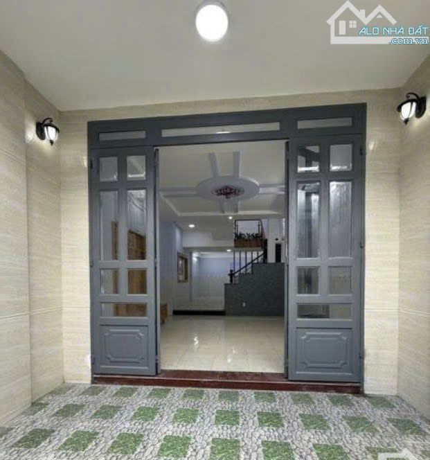 Nhà 5 tầng hẻm xe hơi 1/ đường Quang Trung Phường 8 Gò Vấp 4m5x18,5m ( 80m2) Đường Quang T