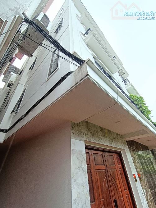 Bán nhà gần ga nhổn 45m2 lô góc ngõ thông nở hậu 4 tầng nội thất đẹp ô tô đỗ cổng 6 tỷ 3