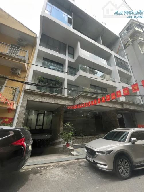 Toà văn phòng Lạc Long Quân 288m 7 tầng +1 hầm MT 16m  125 tỷ ô tô tránh dòng tiền 200tr/t