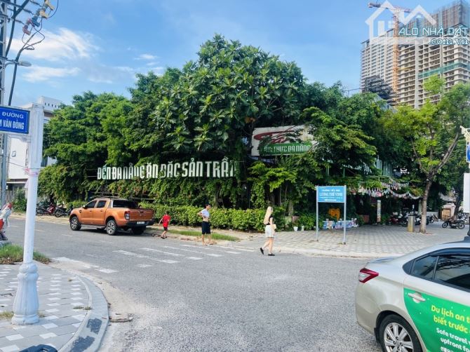 GÓC PHẠM VĂN ĐỒNG VS HOÀNG BÍCH SƠN 682m2 gọi Huy Phan