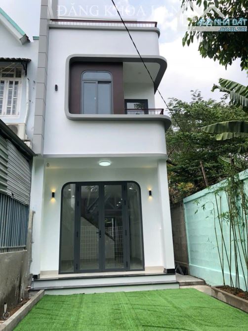 Cần bán gấp nhà 4 tầng hẻm xe hơi ở Linh Xuân, Thủ Đức.Ngang 5m, giá rẻ.