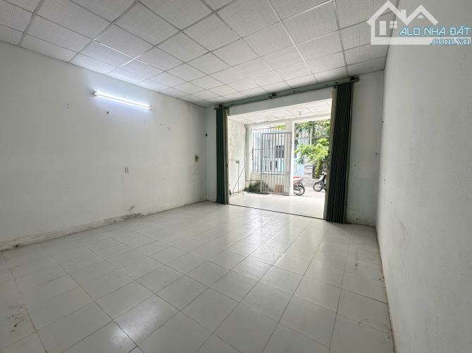 BÁN LÔ ĐẤT TẶNG NHÀ CẤP 4 KIỆT NHỰA OTO GẦN 6M ĐƯỜNG BÙI TÁ HÁN - KHU NAM VIỆT Á