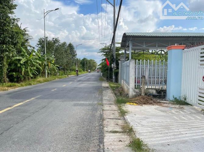 Bán miếng đất 302m2 tại Gò Dầu giá chỉ 890 triệu sổ hồng riêng