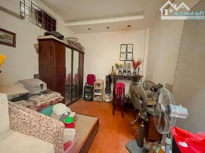 Nếu bạn đang tìm nhà, đừng bỏ qua căn này - Cách  3 nhà ra phố Vương Thừa Vũ - 13 Tỷ