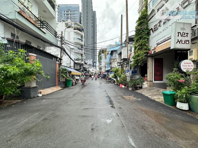 NHÀ 4 TẦNG NGUYỄN TRÃI QUẬN 1 GIÁ 9,5 TỶ SHR CÔNG CHỨNG NGAY