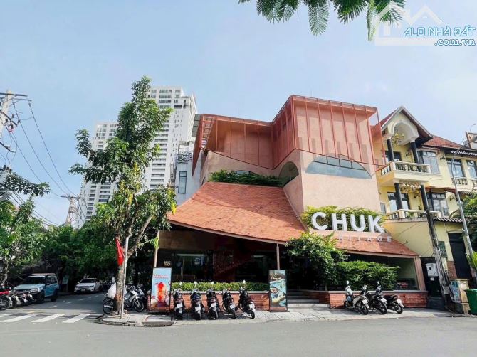 Tin Thật - Góc 2 Mặt tiền Cao Thắng - 3 Tháng 2- DT 6.5x10m, 3 Tầng, HĐ 70triệu. Giá 32 tỷ
