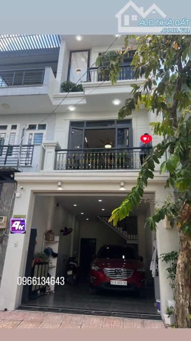 HƠN 5TY NHÀ 1 TRỆT 3 LẦU MỚI XÂY – FULL NỘI THẤT CAO CẤP – VIEW SÔNG & VINHOMES