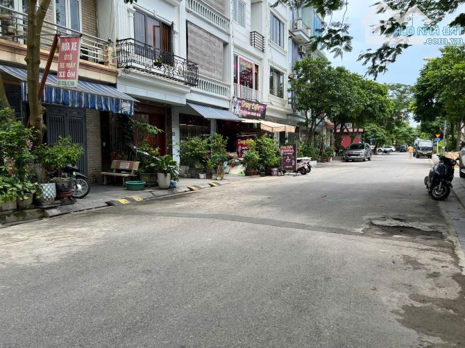Bán nhà Thanh Am, Việt Hưng,TĐC, đường to, vỉa hè, ô tô tránh, kinh doanh, nhỉnh 13 tỷ
