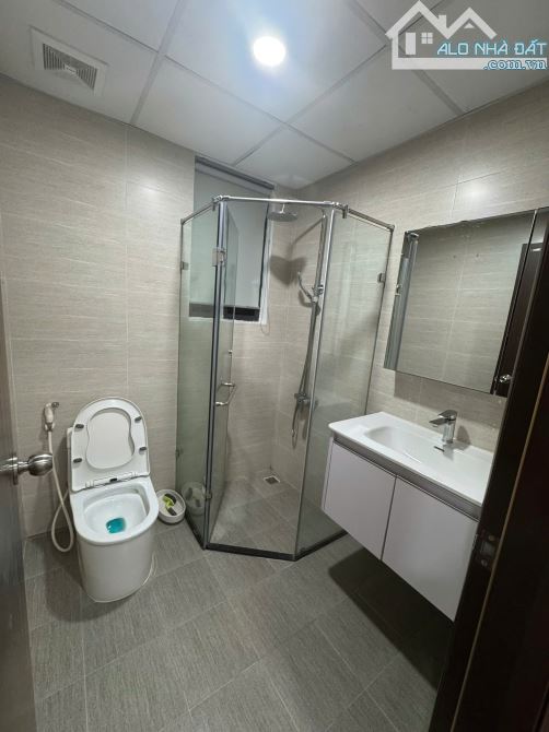 BÁN CHUNG CƯ VIP1 CT2B NGHĨA ĐÔ – HOÀNG QUỐC VIỆT, BẮC TỪ LIÊM. 76M2 – 2PN. 7,63 TỶ