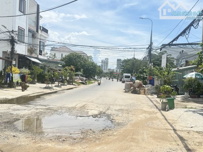 Bán rẻ lô đất kiệt oto tránh nhau Chính Hữu Nối Dài  gần Phạm Văn Đồng, khu biển Mỹ Khê.