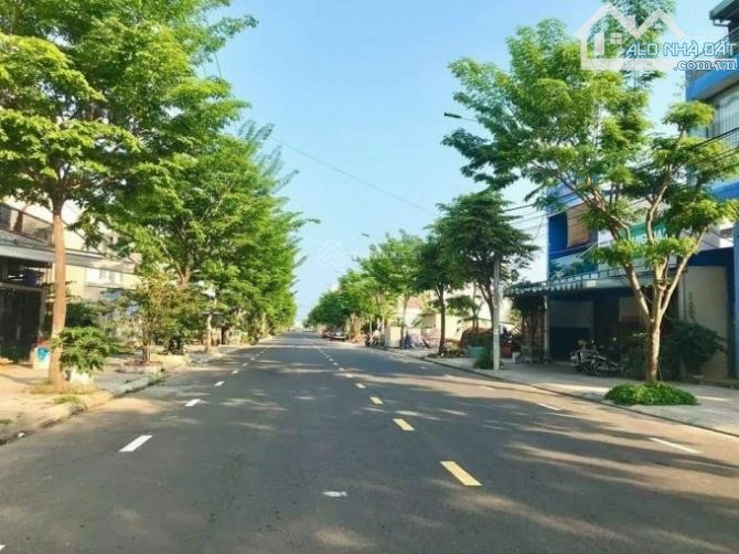 💥 Bán Lô Góc 2 MT view CV . DT 386m2 . Tt Hoà Xuân .