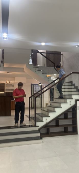 Cho thuê nhà 3 tầng đường số 4, Phường An Đông. TP Huế full nội thất
