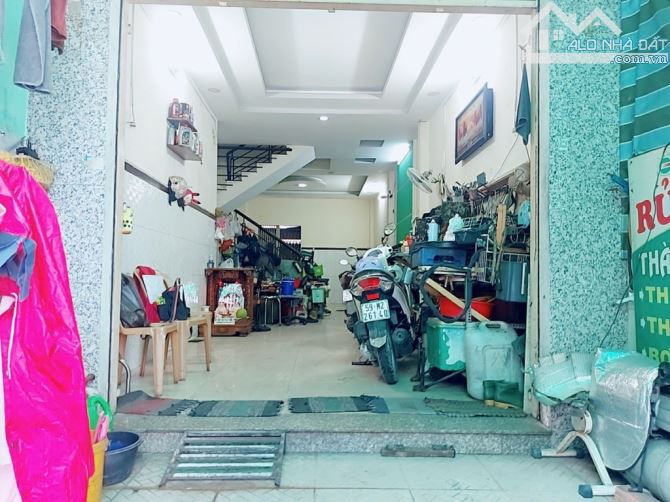 Giảm 200 Triệu – Nhà 4 Tầng Mặt Tiền Hẻm 8m Lý Thường Kiệt, Tân Bình – Giá Chỉ 10.8 Tỷ!