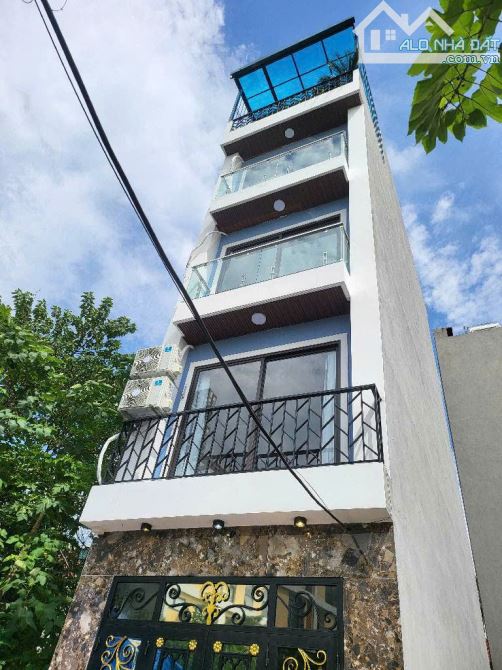 Siêu Phẩm Ngô Xuân Quảng / Nhà Đẹp 6 Tầng x 8.7 tỷ/ Ô tô tải thông, View Hồ, Thang Máy