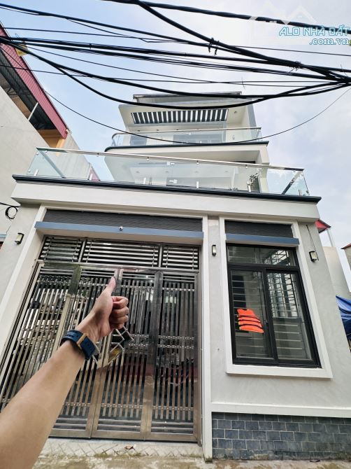 Hiếm - Nhà Thuỵ Phương 5 tầng 45m2 lô góc - ô tô đỗ cửa - gần ô tô tránh, ngõ thông rẻ