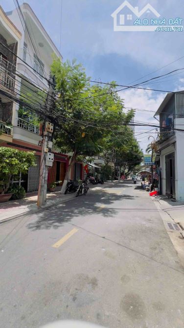 Mặt tiền Cao Văn Bé 135m2 gần Hòn Chồng