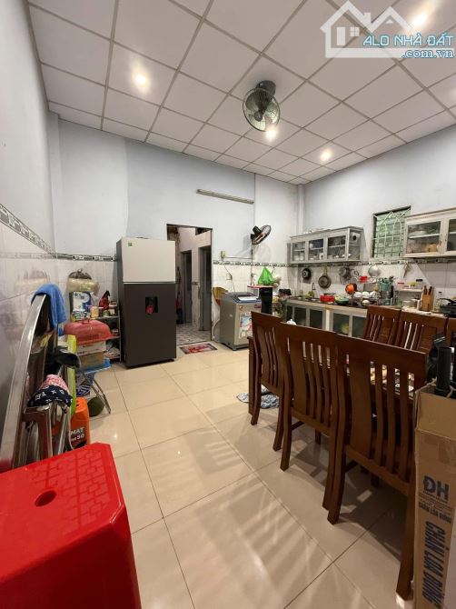 Chủ đi Mỹ cần bán gấp nhà 5x25 gần ngay trường Nguyễn Hiền chỉ 2ti390