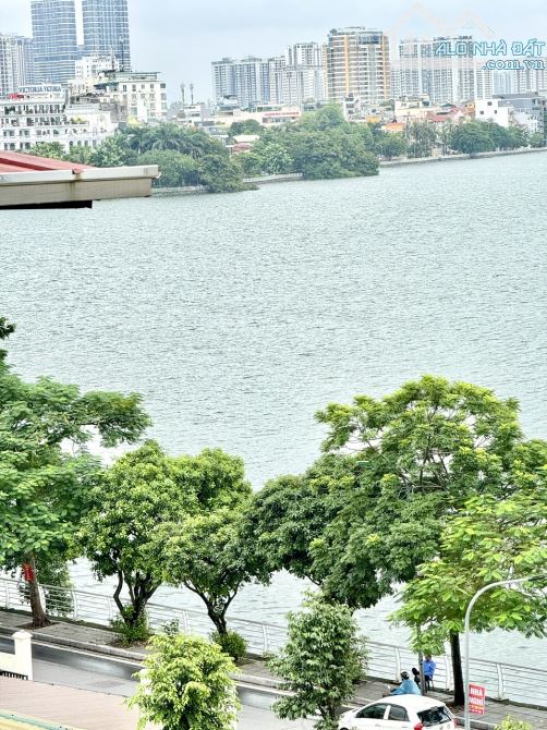 Chính chủ cần bán đất vuông đẹp phố Tứ Liên - Âu Cơ, Tây Hồ. 100m² - Giá từ 23tỷ