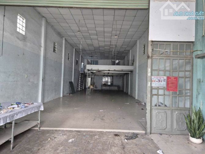 XTS(XTD-HM) bán đất 313m2 ngang 7m MT đường Trần Văn Mười tặng nhà C4 đang cho thuêgiá22tỷ
