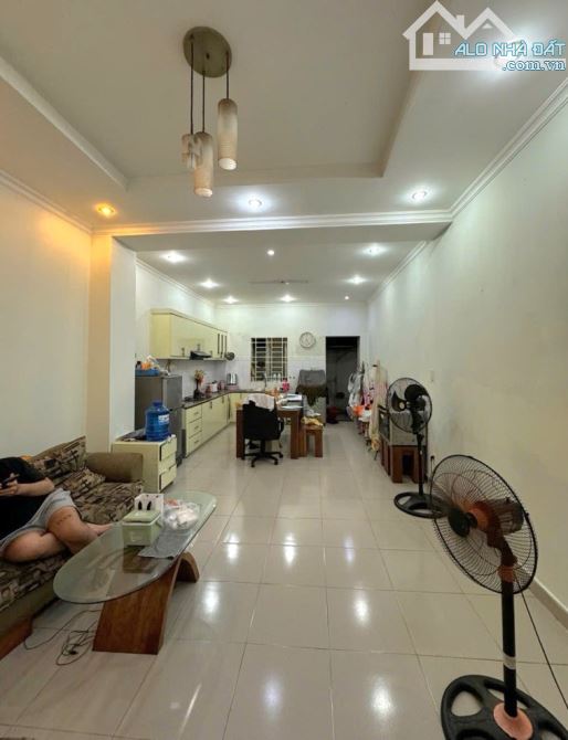 Bán nhà 4 tầng Cao Xuân Dục, P12 Q8 – 4.3x19m