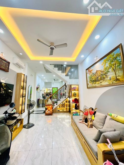 Bán nhà đẹp Phan Đăng Lưu P.Cầu Kiệu 4 tầng 50m2 giá 10 tỷ