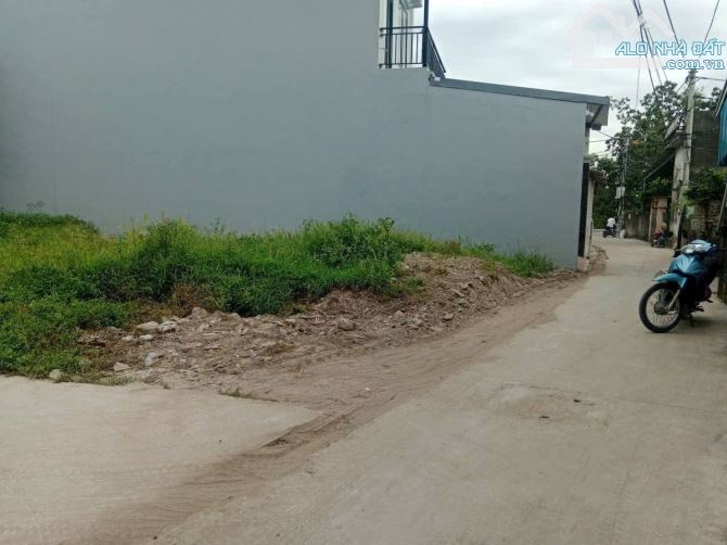 Mảnh đất nhỏ xinh ô tô đỗ cửa 👉 tự nhiên -thường tín