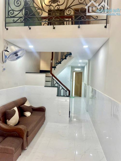 32m2, BÁN NHÀ 2 TẦNG, 888/ QUANG TRUNG, P8 GÒ VẤP, 3 TỶ NHỈNH