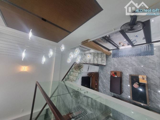 TRUNG TÂM THANH TRÌ 50M2, SÁT Ô TÔ, VỈA HÈ, VỊ TRÍ VIP GIÁ 5 TỶ