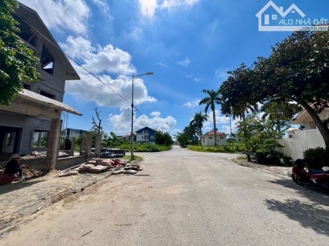 Chuyển nhượng lô đất 280m2 trục đường chính 15m dự án Anh Dũng 7 - Dương Kinh .