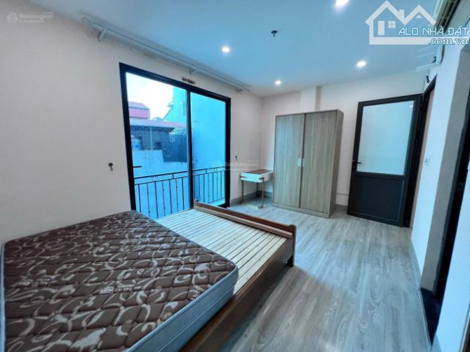 CCMN Hoàng Mai - 70m2 x 7T thang máy - ô tô đỗ cửa - 14 phòng khép kín - DT 80tr/tháng